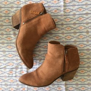 Frye Judith Tan Suede Ankle Boots 9